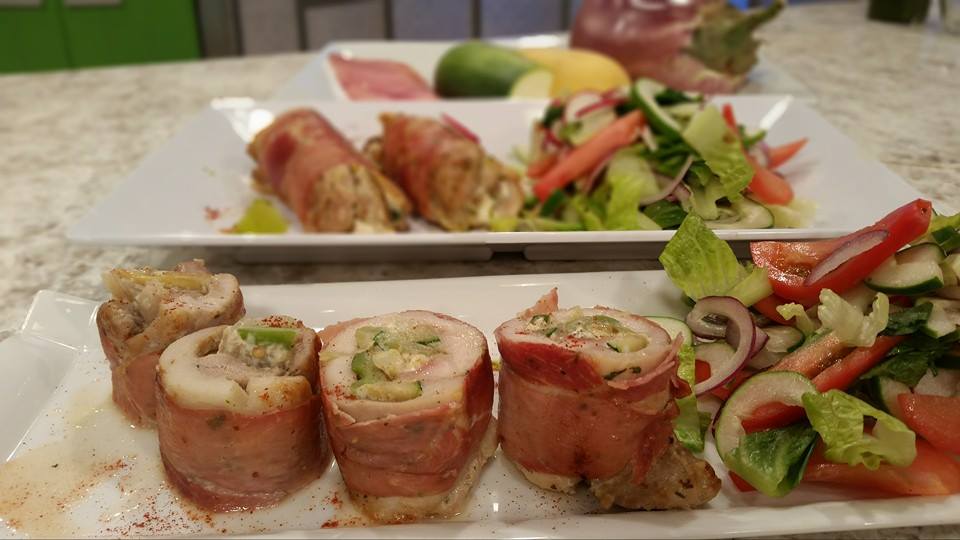 Cadera de pollo rellena de vegetales