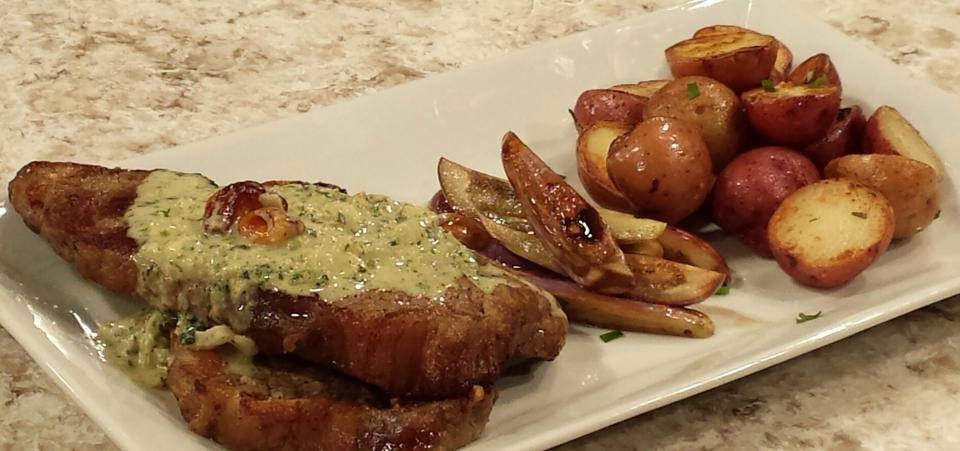 NY Steak con Crema de Ajo