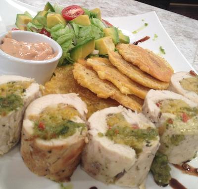 Pechuga de pollo rellena de amarillos