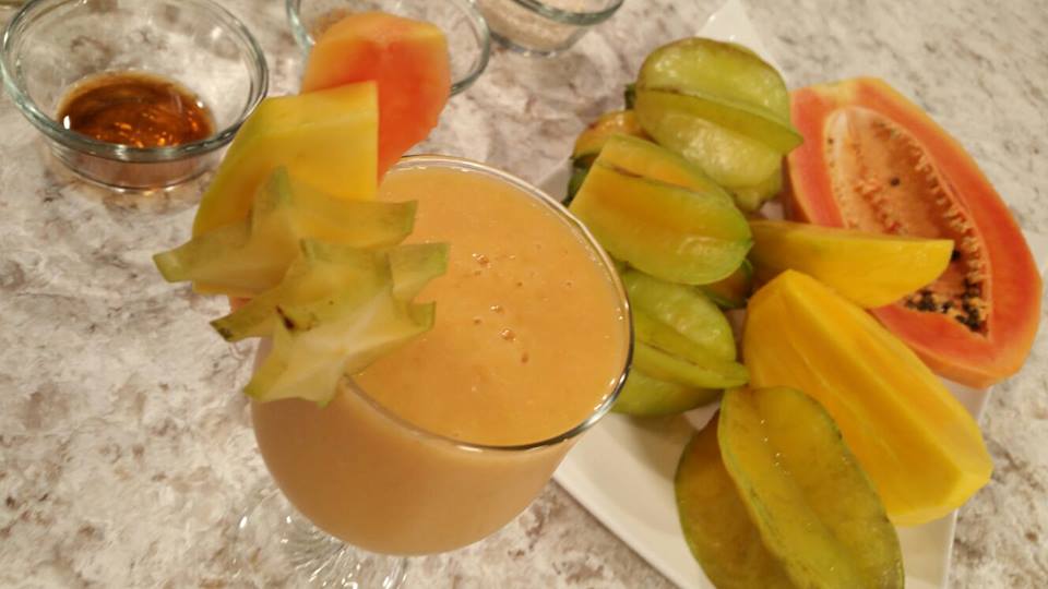 Frappe de papaya, mango y carambola