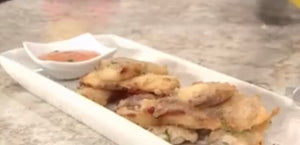 Queso del país y guayaba empanada en tempura
