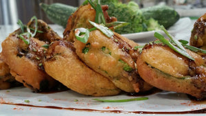 Vegetales tempura glaseados en soya